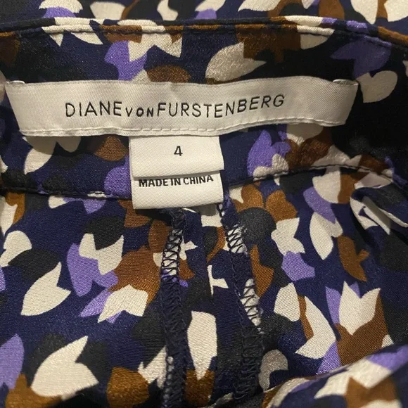 DIANE VON FURSTENBERG SILK JUMPSUIT New Condition - Picture 4 of 14